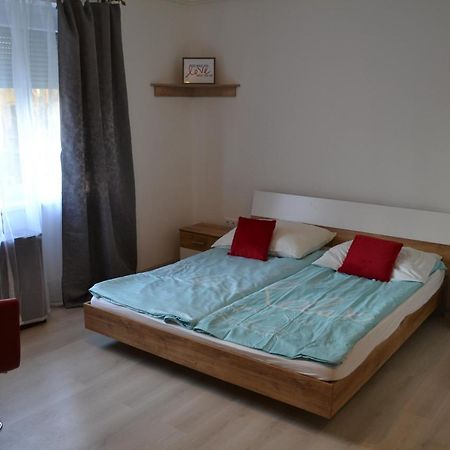 Serendipity Love Pecs Ngoại thất bức ảnh